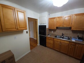 1612 Kingsway Rd in Norfolk, VA - Building Photo - Building Photo