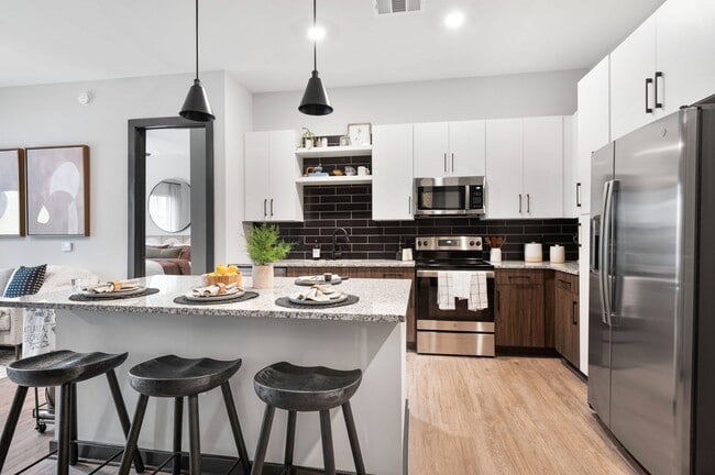 Vibe at Echo Street West in Atlanta, GA - Foto de edificio - Building Photo