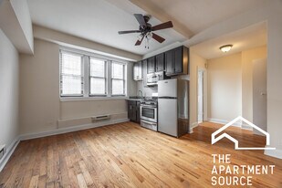 4737 N Hermitage Ave in Chicago, IL - Building Photo