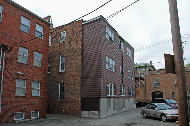 710 Lytle St in Chicago, IL - Building Photo - Building Photo