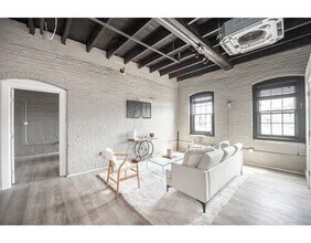 28 Water St in Worcester, MA - Foto de edificio - Building Photo