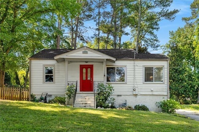 property at 2013 Glenwood Ave SE