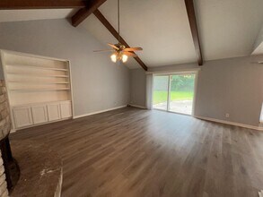 27226 W Pyeatt Ln in Conroe, TX - Building Photo - Building Photo