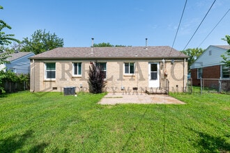 726 S Apache Dr in Wichita, KS - Building Photo - Building Photo