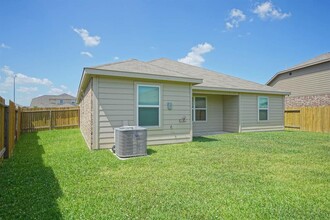 9514 Garnet Grove Dr in Arcola, TX - Building Photo - Building Photo