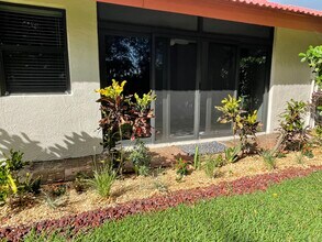 7942 Lexington Club Blvd, Unit B in Delray Beach, FL - Building Photo - Building Photo