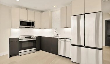 2305 Nicholson St SE in Washington, DC - Building Photo - Building Photo