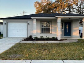 3021 W Tampa Bay Blvd in Tampa, FL - Building Photo