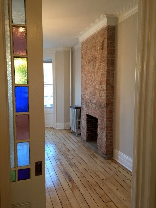 343 Pavonia Ave in Jersey City, NJ - Building Photo - Building Photo