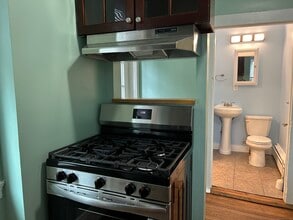 27 Jay St in New London, CT - Building Photo - Building Photo