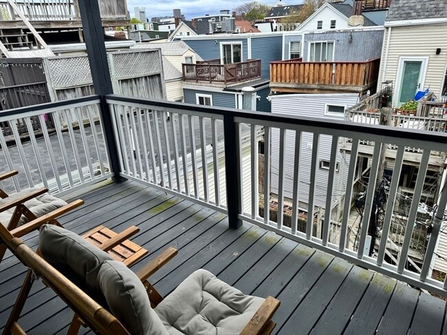 252 Bowen St, Unit 252 Bowen St. #3