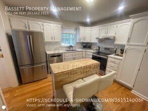 209 Eastgate Dr in Cheshire, CT - Foto de edificio - Building Photo