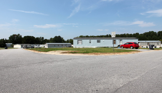 Westside Mobile Home Park in Zebulon, NC - Building Photo - Building Photo