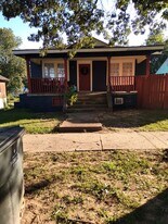 416 Howell St, Unit A in Florence, AL - Building Photo
