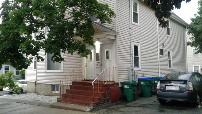 18 Joseph St, Unit 3