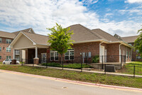 The Peaks at Springdale in Springdale, AR - Foto de edificio - Building Photo