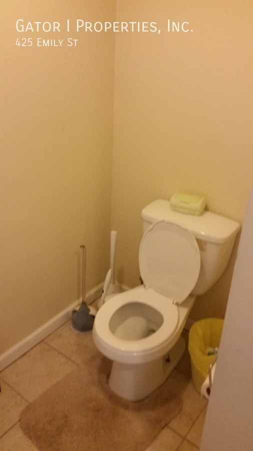 425 Emily St in Philadelphia, PA - Building Photo - Building Photo