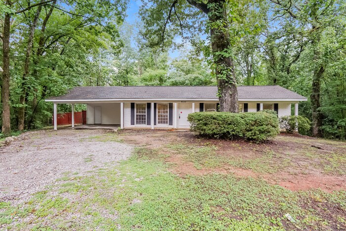 4220 Hillswood Ln in Tuscaloosa, AL - Building Photo