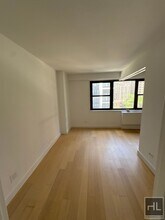 East 39th Street in New York, NY - Building Photo - Building Photo