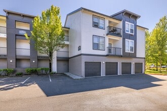 Bella Terra in Mukilteo, WA - Building Photo - Building Photo