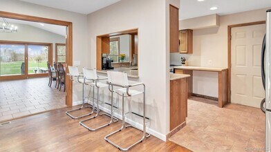 120 Promenade Dr in Riverhead, NY - Building Photo - Building Photo