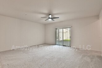 24642 W Flores Dr in Buckeye, AZ - Building Photo - Building Photo