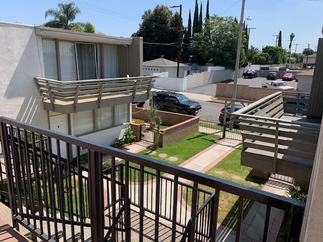 841 N Orange St in La Habra, CA - Building Photo