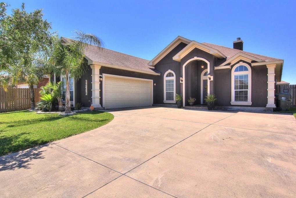 3713 Berkeley Dr in Corpus Christi, TX - Building Photo