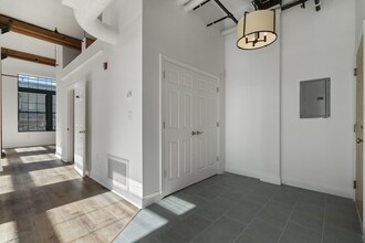 881 E 1st St, Unit 102 in Boston, MA - Building Photo - Building Photo