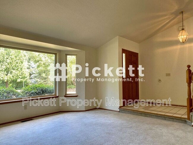 10659 Wharf Pl NW in Silverdale, WA - Building Photo - Building Photo