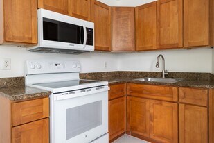 979 SW 10th St in Miami, FL - Building Photo