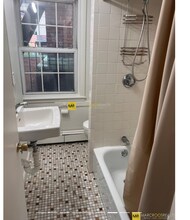 2 Melrose St, Unit 3 in Boston, MA - Foto de edificio - Building Photo
