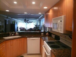 1026 Flamevine Ln in Vero Beach, FL - Building Photo - Building Photo