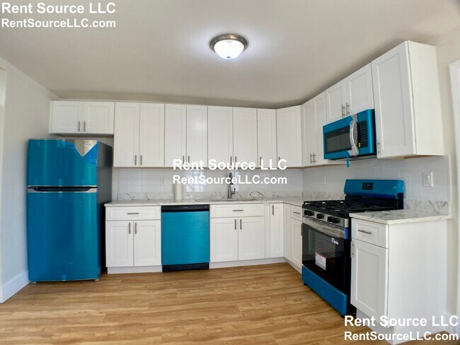 69 Florence St in Somerville, MA - Building Photo - Building Photo