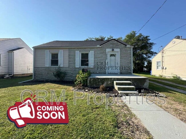 property at 1233 E Jefferson St