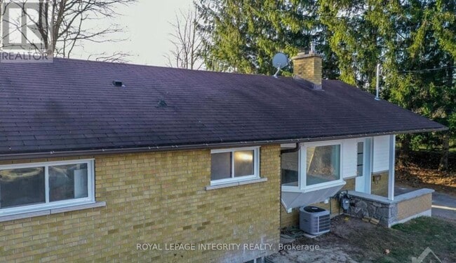 property at 35 Sherry Ln