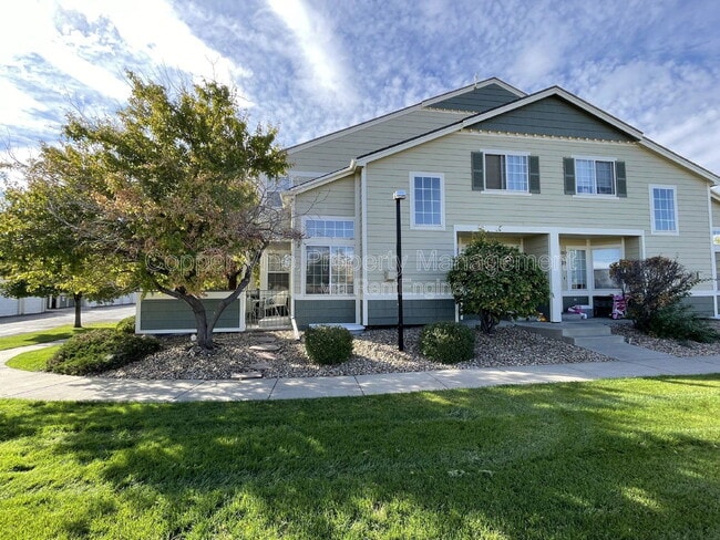 930 Button Rock Dr