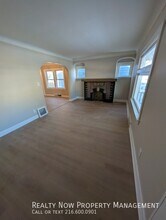 5110 Philip Ave in Maple Heights, OH - Foto de edificio - Building Photo