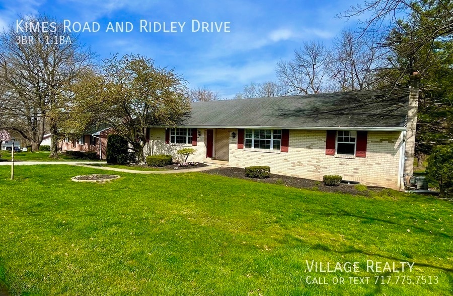 1951 Kimes Rd in York, PA - Building Photo