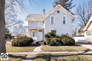 603 N Van Buren St in Auburn, IN - Building Photo