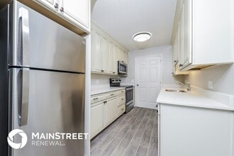 320 Logan Ct in King, NC - Building Photo - Building Photo