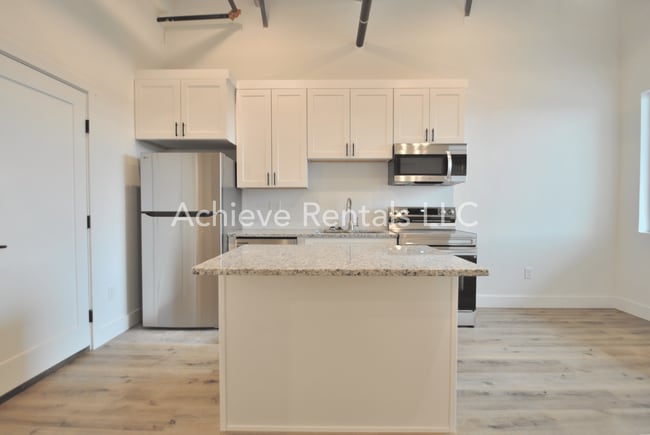 1095 130 S in Logan, UT - Building Photo - Building Photo