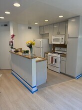4322 Matilija Ave in Los Angeles, CA - Building Photo - Building Photo