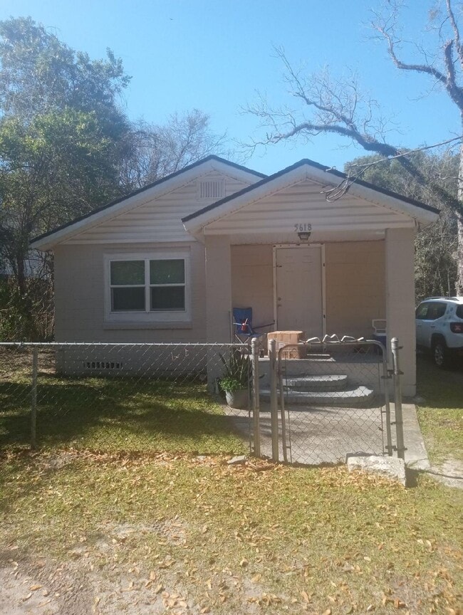property at 5618 Doeboy St