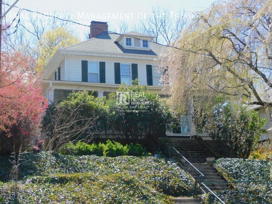 1224 Glade St NW in Winston-Salem, NC - Building Photo