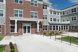 192 IV Apartments in Des Moines, IA - Building Photo - Building Photo