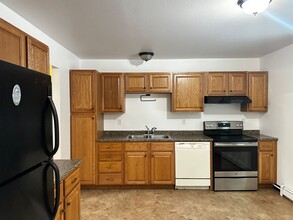 1302 Hartzog Loop in North Pole, AK - Building Photo - Building Photo