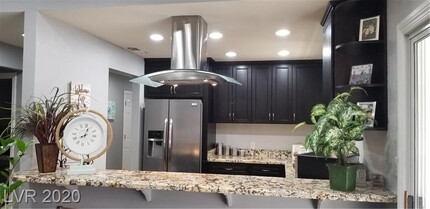 7708 Seagull Ave in Las Vegas, NV - Building Photo - Building Photo