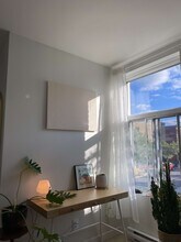 27 Saint-Viateur Rue O in Montréal, QC - Building Photo - Building Photo