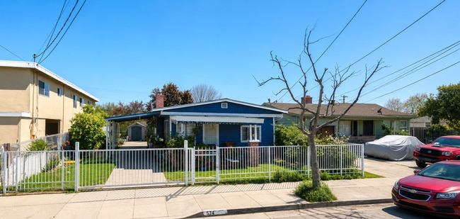 property at 574 Duboce Ave
